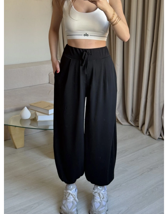 Siyah Relax Şalvar Kesim Pantolon