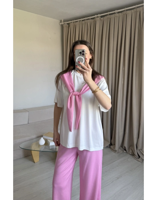 Pembe Fularlı Eşofman Takım