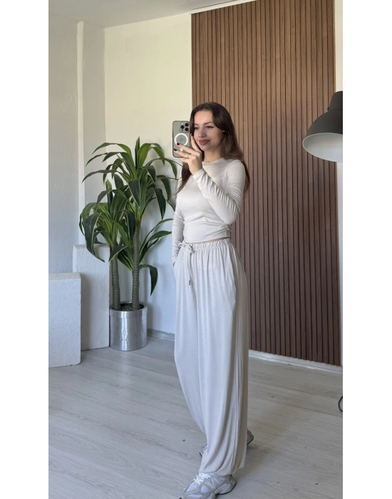 Bej Yan Büzgülü Eşofman Takımı
