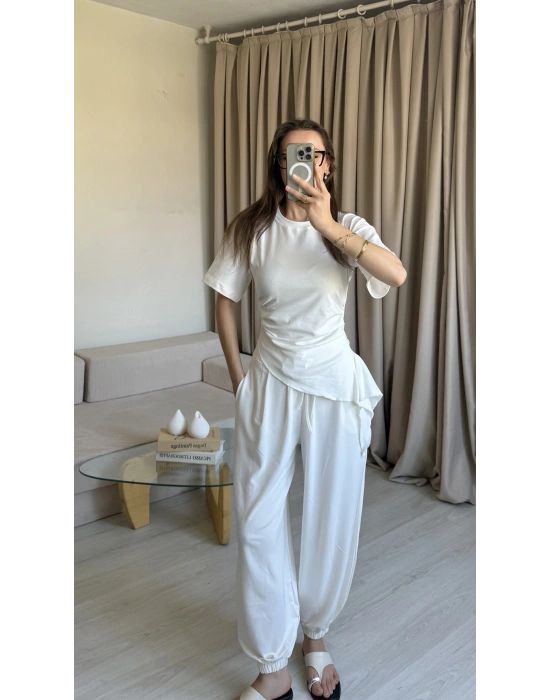 Beyaz Brshk Model Tshirt