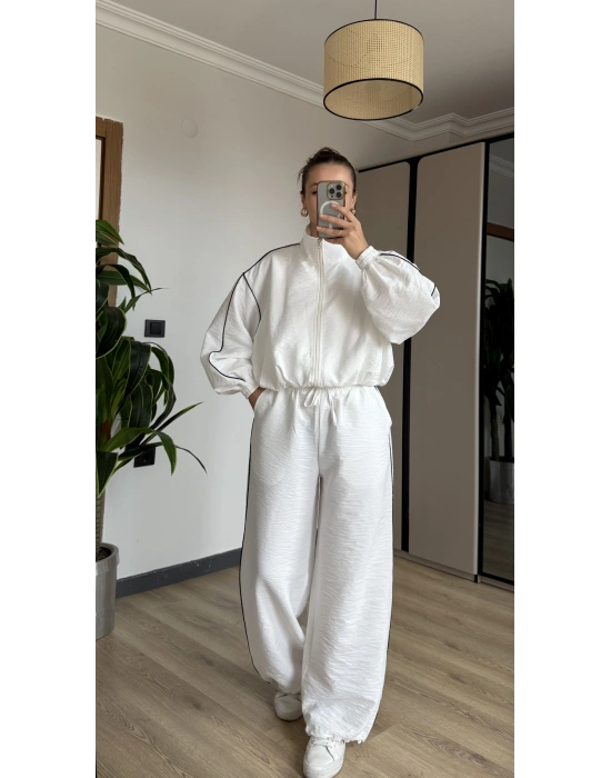 Beyaz Oysh Model Eşofman Takımı