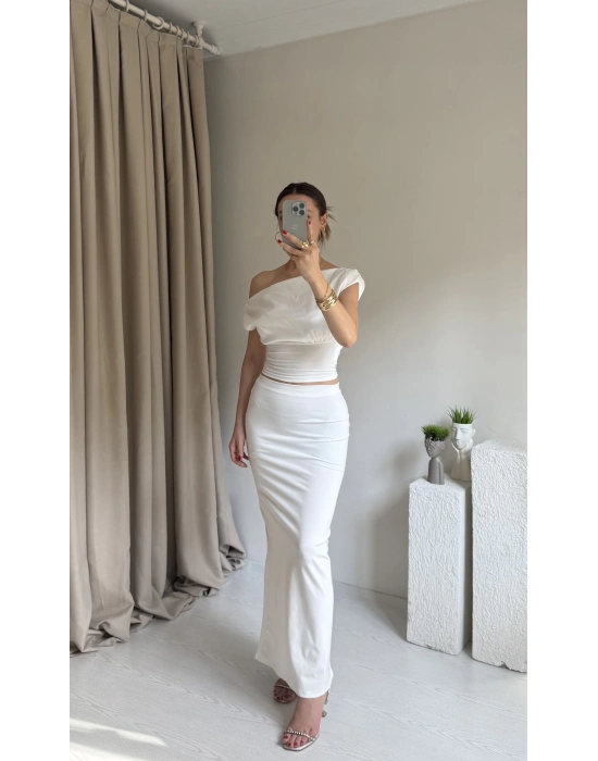 Beyaz Saten Etekli İkili Takım