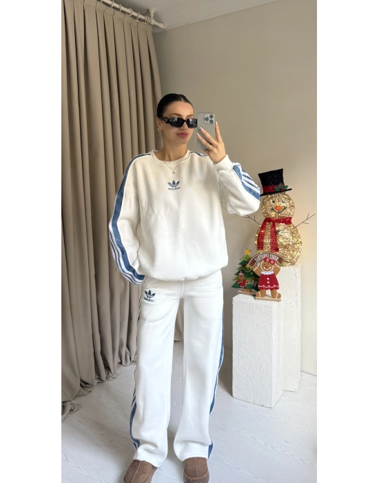 Beyaz Şerit Detaylı Eşofman Takımı