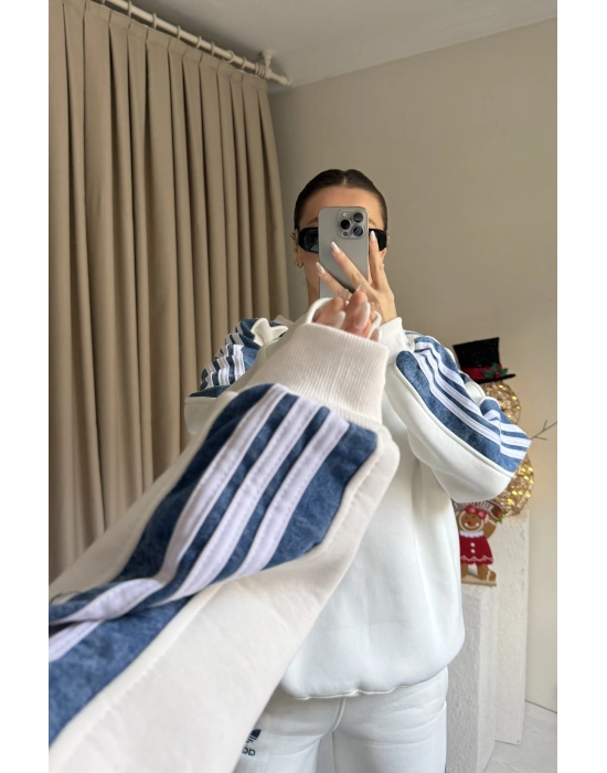 Beyaz Şerit Detaylı Eşofman Takımı