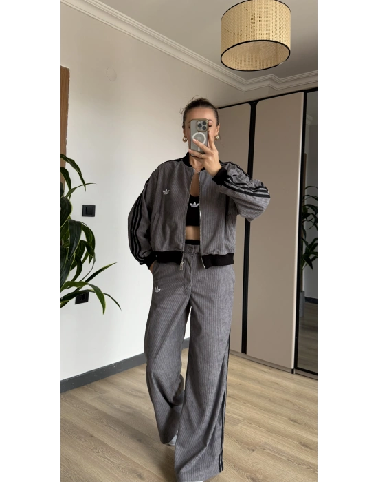 Gri Kadife Üçlü Ceket Takım