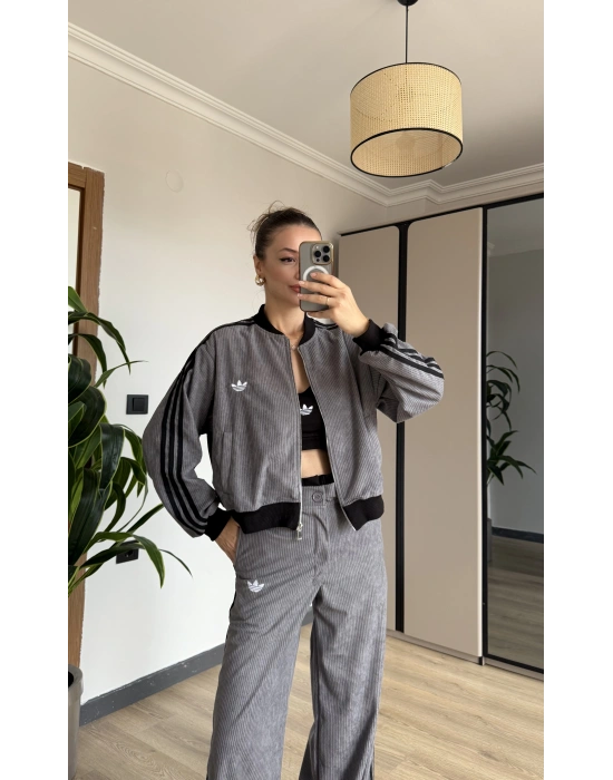 Gri Kadife Üçlü Ceket Takım