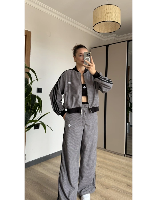 Gri Kadife Üçlü Ceket Takım
