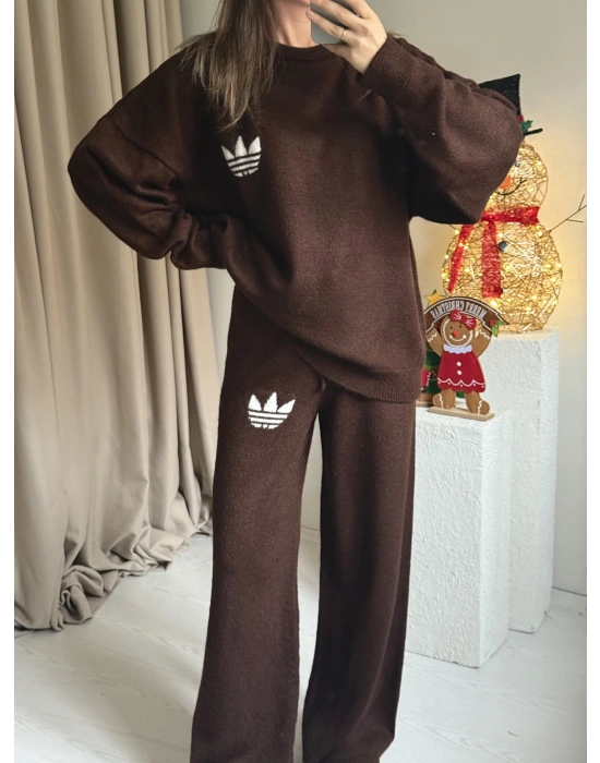 Kahverengi Triko Marka Takım