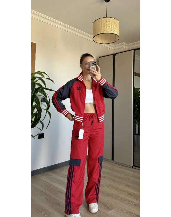 Kırmızı Ribana Detaylı Marka Takım