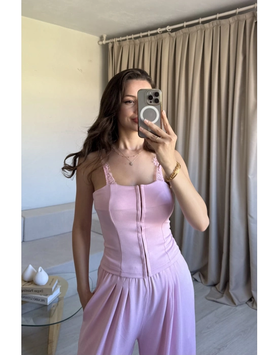 Pembe Dantelli Agraflı Takım