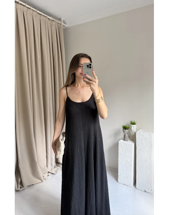 Siyah Ayarlanabilir Askı Gofre Elbise