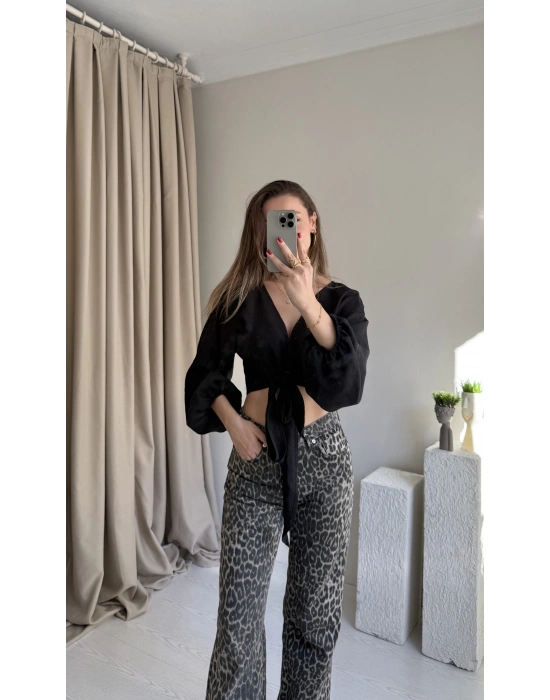 Siyah Bağlama Detay Gömlek/Bluz