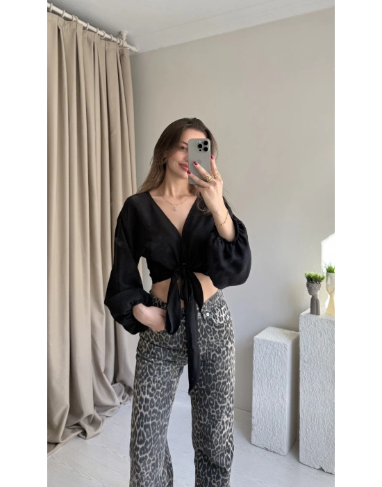 Siyah Bağlama Detay Gömlek/Bluz