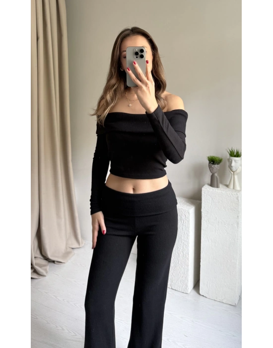 Siyah Bel Katlamalı Yumoş Takım