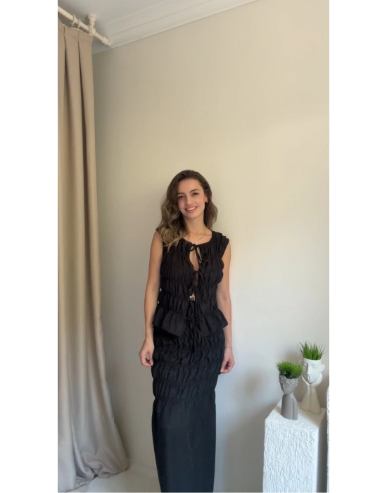 Siyah Büzgülü Bağlamalı Etekli Takım