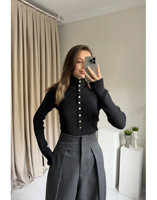 Siyah Çıtçıtlı Triko Premium Kazak