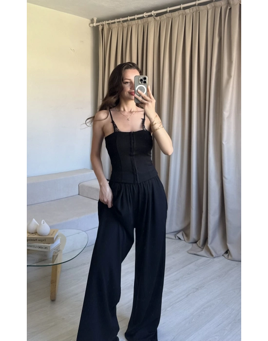 Siyah Dantelli Agraflı Takım