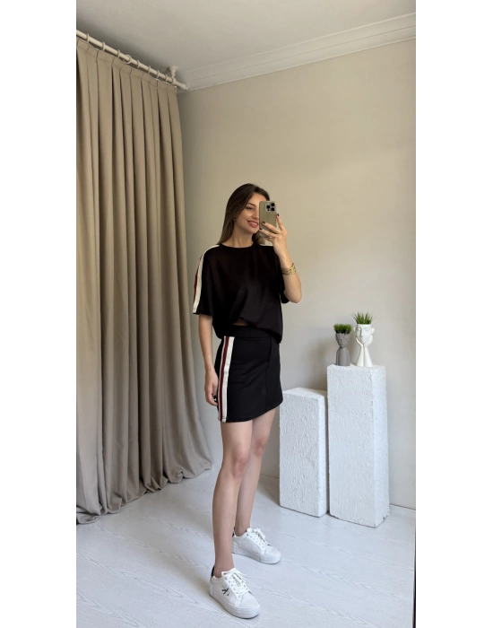 Siyah Etek Görünümlü Şort Takım