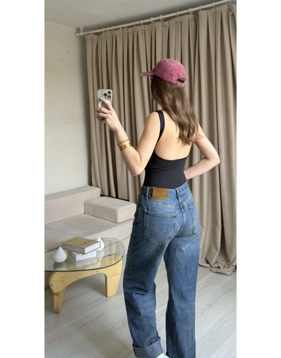 Siyah Kare Yaka Bodysuit