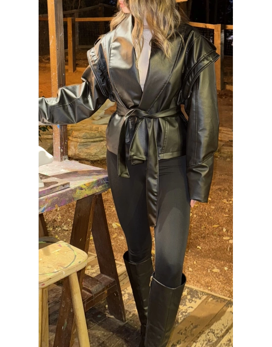 Siyah Tasarım Kuşaklı Deri Ceket