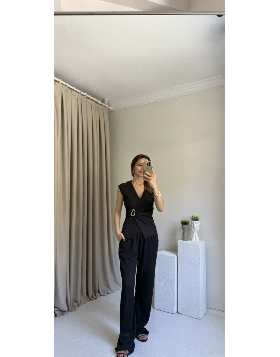 Siyah Toka Detaylı Pantolon Takım