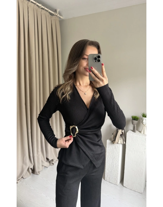 Siyah Toka Detaylı Uzun Kollu Takım