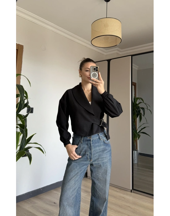 Siyah Yan Kemerli Ceket