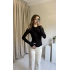 Siyah Modal Kumaş Parmak Geçirmeli Bluz