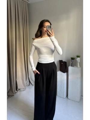 Beyaz Büzgülü Düşük Omuz Bluz