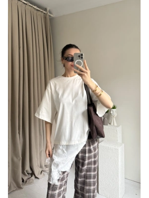 Beyaz Dantel Detay Tshirt