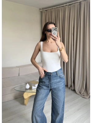 Beyaz Kare Yaka Bodysuit