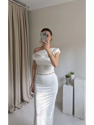 Beyaz Saten Etekli İkili Takım