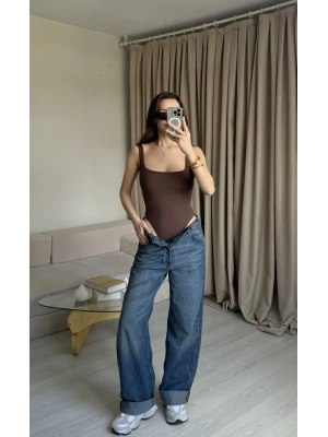 Kahve Kare Yaka Bodysuit