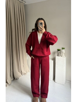 Kırmızı V Yaka Eşofman Takımı