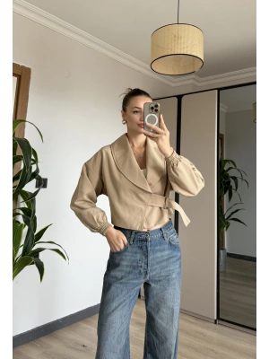 Krem Yan Kemerli Ceket