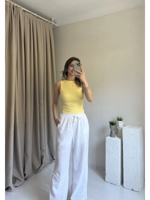 Sarı Kolsuz Yan Büzgülü Bluz