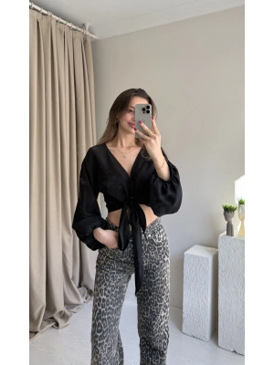 Siyah Bağlama Detay Gömlek/Bluz