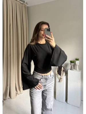 Siyah Belden Oturtmalı Yarasa Kol Bluz