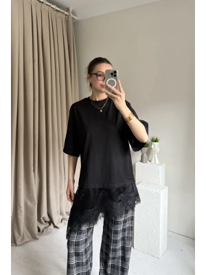 Siyah Dantel Detay Tshirt