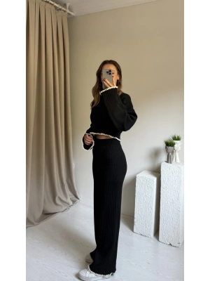 Siyah Dikiş Detaylı Triko Takım