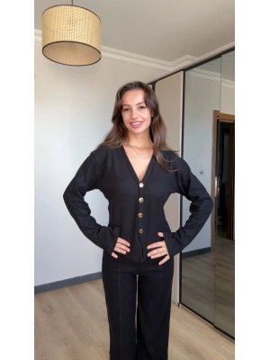 Siyah Düğmeli Zr Model Takım
