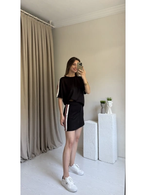 Siyah Etek Görünümlü Şort Takım