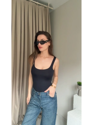Siyah Kare Yaka Bodysuit