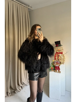 Siyah Saçaklı Astarlı Kürk