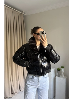 Siyah Yaka Detaylı Mont