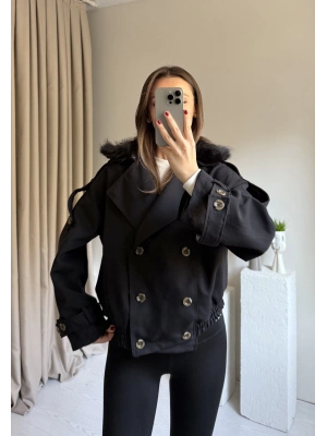 Siyah Yakası Kürk Detaylı Trençkot