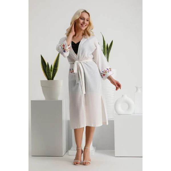 Bergüzar Kimono & Kaftan