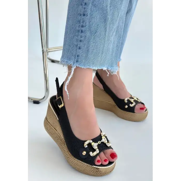 CAVER SİYAH CİLT DOLGU TOPUK SANDALET