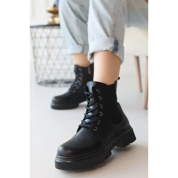 DAUM SİYAH CİLT BAĞCIKLI BOT