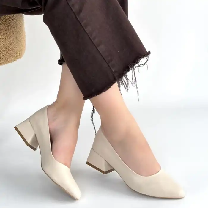 DESNİY BEJ CİLT TOPUKLU AYAKKABI